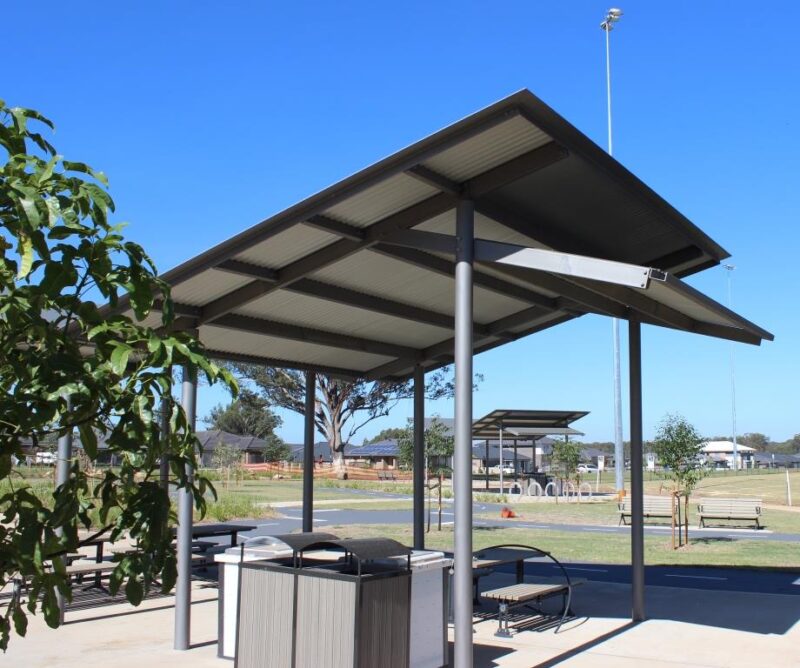 Jordan Springs Village StraBe